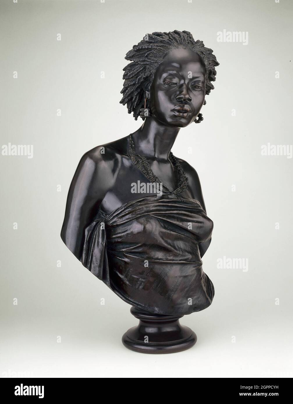 Buste de sculpture femme africaine Banque de photographies et d'images à  haute résolution - Alamy
