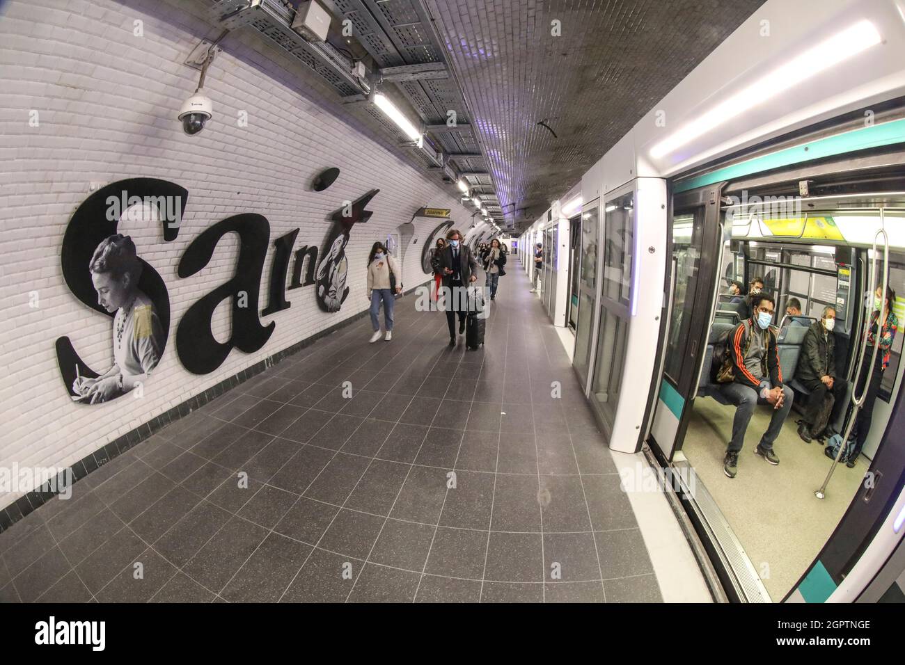 Paris noir et blanc métro Banque de photographies et d’images à haute ...