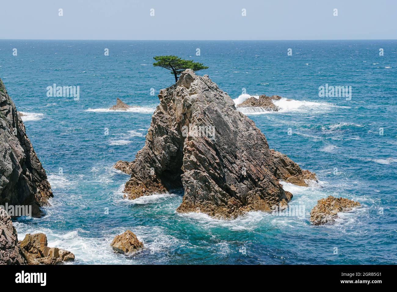 Île de Senganmatsu près de la côte d'Uradome, à Tottori, au Japon. Banque D'Images