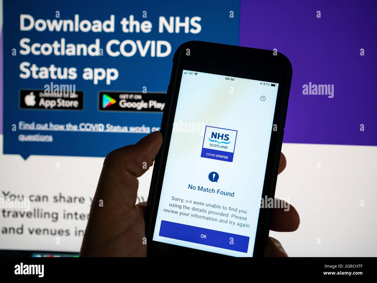 Édimbourg, Écosse, Royaume-Uni. 1er octobre 2021. Le gouvernement écossais lance une nouvelle application Covid-19 , un passeport numérique de vaccin, sur les boutiques Apple et Google, de nombreux utilisateurs ont trouvé l'application inutilisable, mais avec le système de vérification d'identité ne fonctionne pas, L'application sera nécessaire pour accéder aux boîtes de nuit en Écosse à partir de vendredi, mais le gouvernement a annoncé un retard de 2 semaines à la mise en œuvre. Pic ; message d'erreur lors de la vérification de l'ID sur la nouvelle application NHS. Iain Masterton/Alay Live News. Banque D'Images