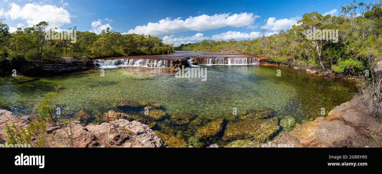 Fruit Bat Falls sur Eliot Creek, un arrêt touristique populaire et un trou de baignade sur la péninsule de Cape York Banque D'Images