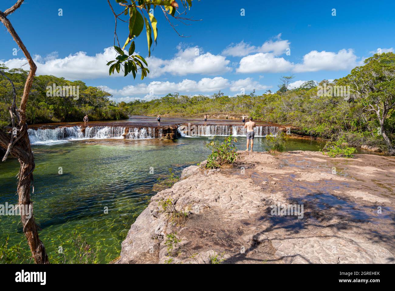 Fruit Bat Falls sur Eliot Creek, un arrêt touristique populaire et un trou de baignade sur la péninsule de Cape York Banque D'Images