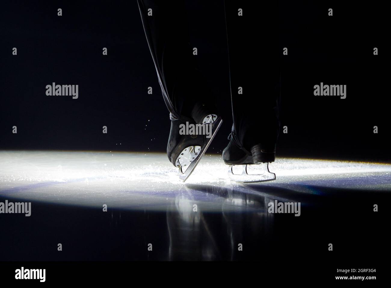 ***FICHIER PHOTO*** Figure patineuse avec patineurs sur une surface de glace pendant les Championnats européens de patinage artistique le 29 janvier 2017, à Ostrava, Banque D'Images