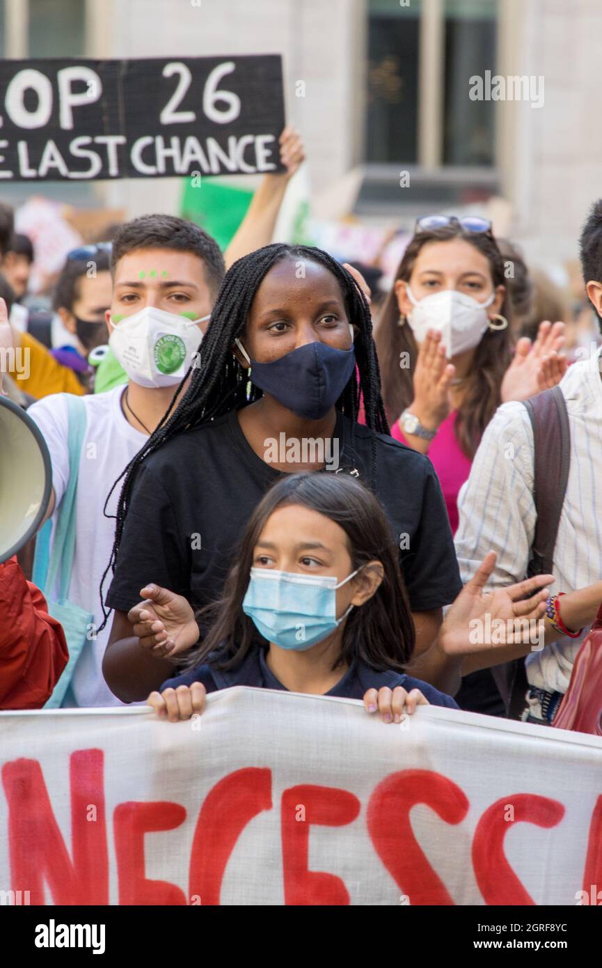 Milan, Italie - 1er octobre 2021 - vendredi pour une future manifestation avec Greta Thunberg - Vanessa Nakate militante ougandaise de l'environnement crédit: Christian Santi/Alamy Live News Banque D'Images