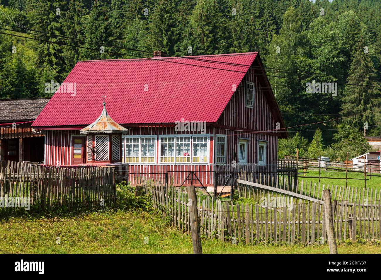 Roumanie, Bucovina, Moldovita, Rasca, maison traditionnelle Banque D'Images