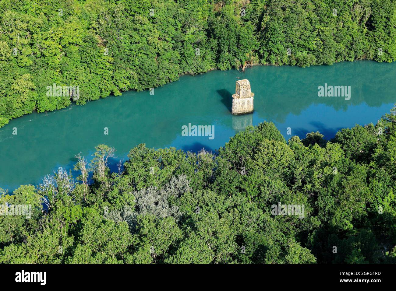 France, Ain, vers Surjoux, le Rhône entre Genissiat et Seyssel, ancienne pile de ponts (vue aérienne) Banque D'Images