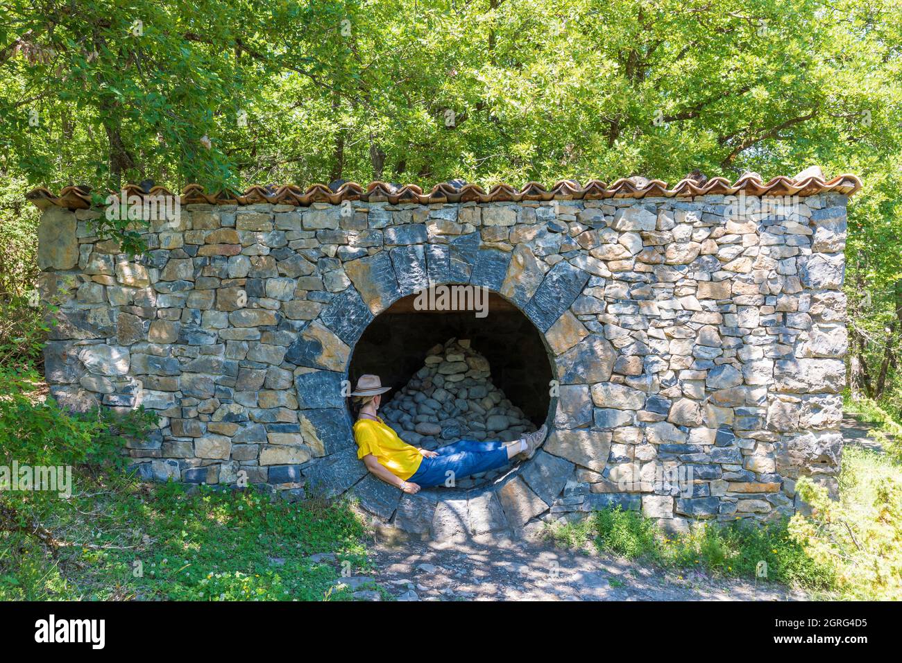 France, Alpes de haute Provence, Réserve géologique naturelle de haute Provence, digne les bains, refuge d'Art Thermes, œuvres d'art de l'artiste terrestre Andy Goldsworthy Banque D'Images