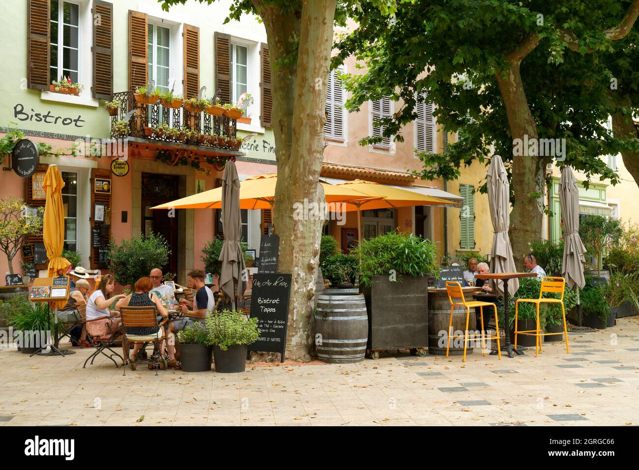 France, Var, massif des Maures, village de Collobrières, place de la libération Banque D'Images