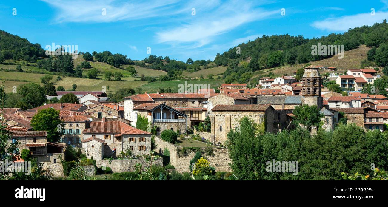 Vue sur le village de Lavaudieu, étiqueté les plus Beaux villages de France, département de la haute Loire, Auvergne Rhône Alpes, France Banque D'Images