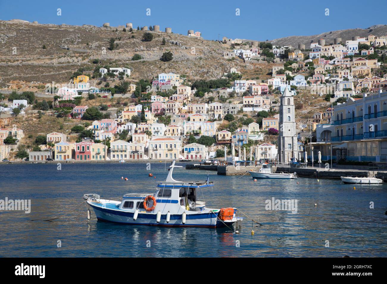 Bateau de pêche, Port de Gialos, île Symi (Simi), Groupe des îles Dodécanèse, Grèce Banque D'Images