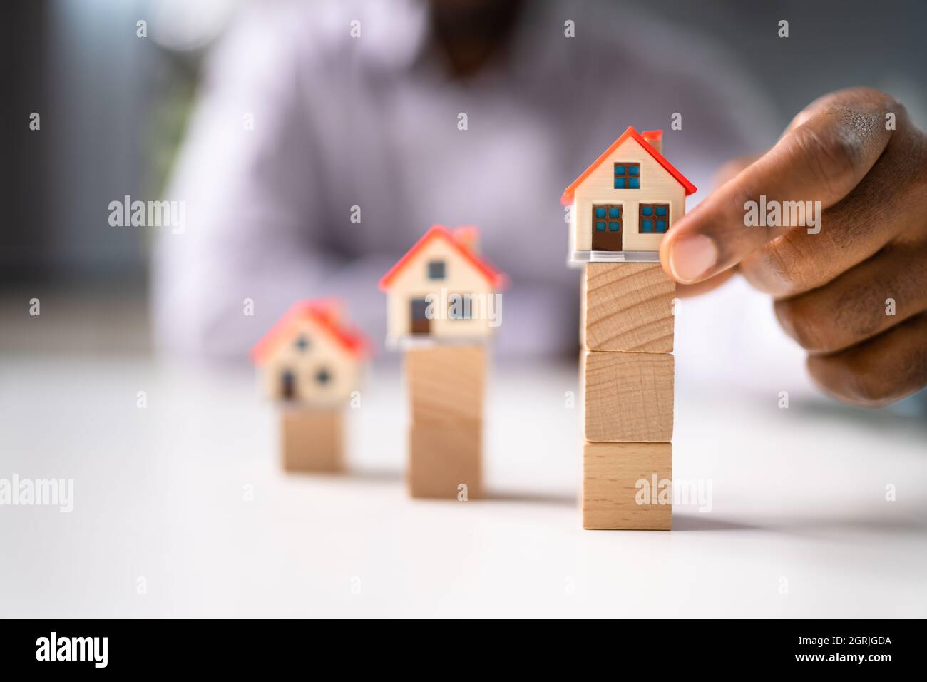 Augmentation ou augmentation du prix de vente de maisons immobilières Banque D'Images