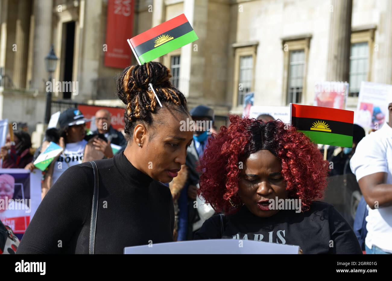 Un manifestant réagit alors qu'il participe à la démonstration. Les habitants de Biafra (partie orientale du Nigeria) et les peuples indigènes de Biafra, réunis à Trafalgar Square, ont défilé jusqu'à Downing Street pour demander que le référendum soit organisé au Nigeria pour une séparation pacifique de Biafra du Nigeria. Banque D'Images