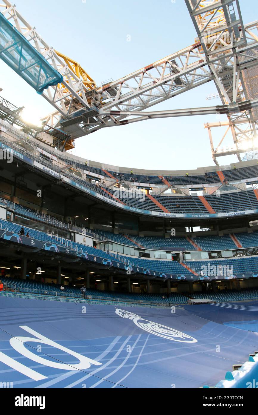 Madrid, Espagne; 28.09.2021.- le Real Madrid prévoit d'achever les travaux  sur son stade Santiago Bernabeu en décembre 2022, à la même date qu'il y a  75 ans. Il a été inauguré le