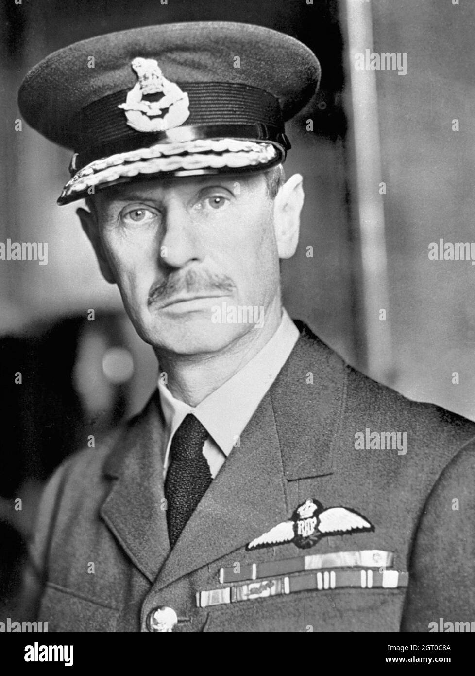 Le chef du commandement du chasseur pendant la bataille d'Angleterre, le maréchal en chef de l'air Sir Hugh Dowding, Banque D'Images