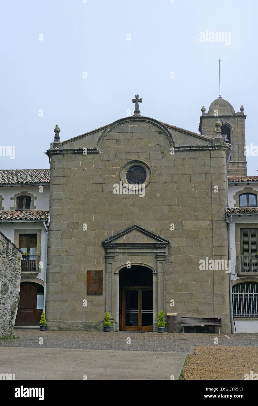 Sanctuaire de Sant Feliu de Pallerols dans la région de Garrotxa, province de Gérone, Catalogne Banque D'Images