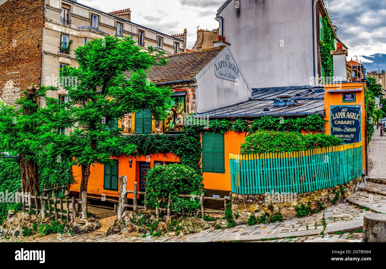 Paris, France - 04 juin 2018 : le célèbre cabaret artistique de Montmartre au lapin agile au 22 rue des Sauoles. Banque D'Images