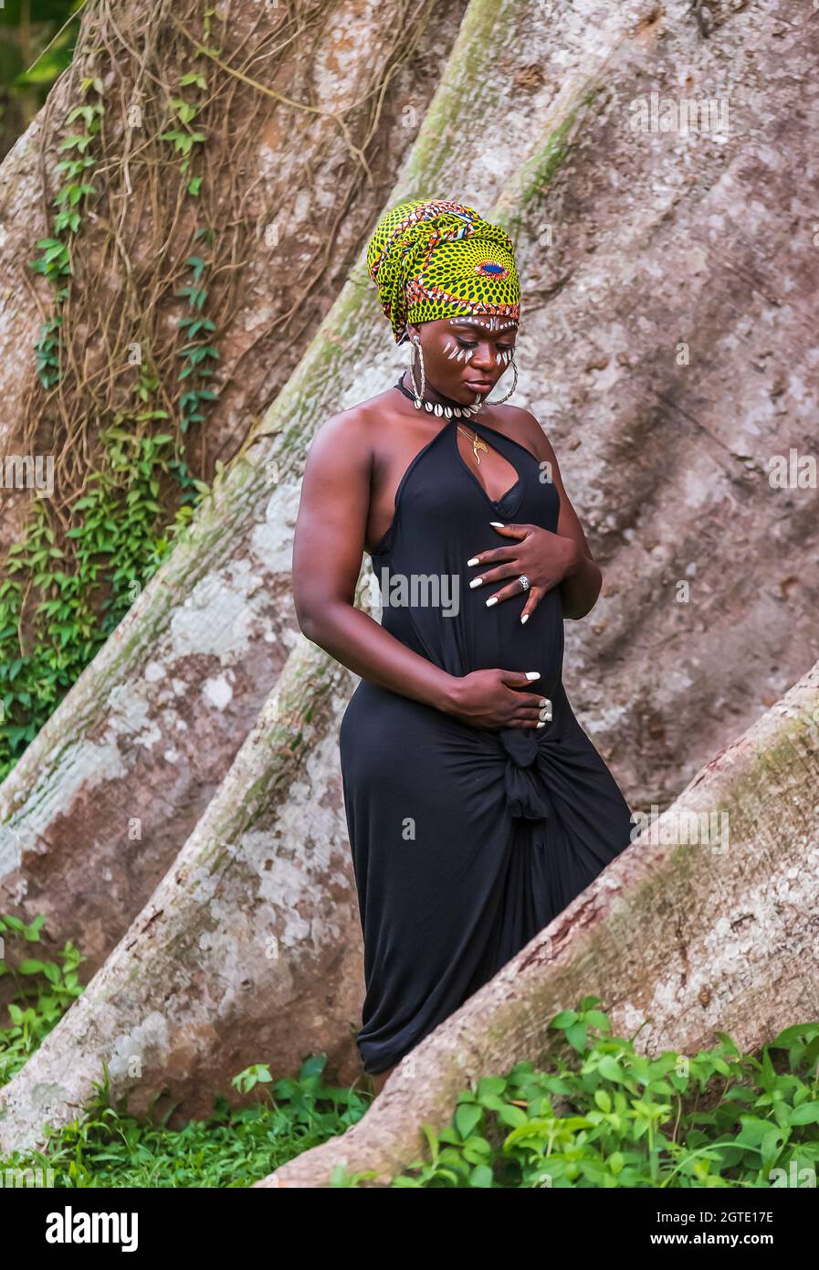 Jeune Fille Enceinte Amazonie Banque De Photographies Et Dimages à Haute Résolution Alamy 