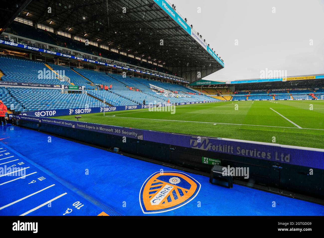 Vue générale à l'intérieur du stade d'Elland Road avant le match Banque D'Images