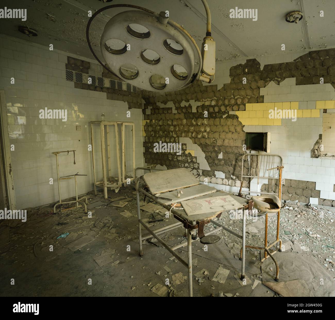 Salle d'opération de l'hôpital Pripyat - Pripyat, zone d'exclusion de Tchernobyl, Ukraine Banque D'Images
