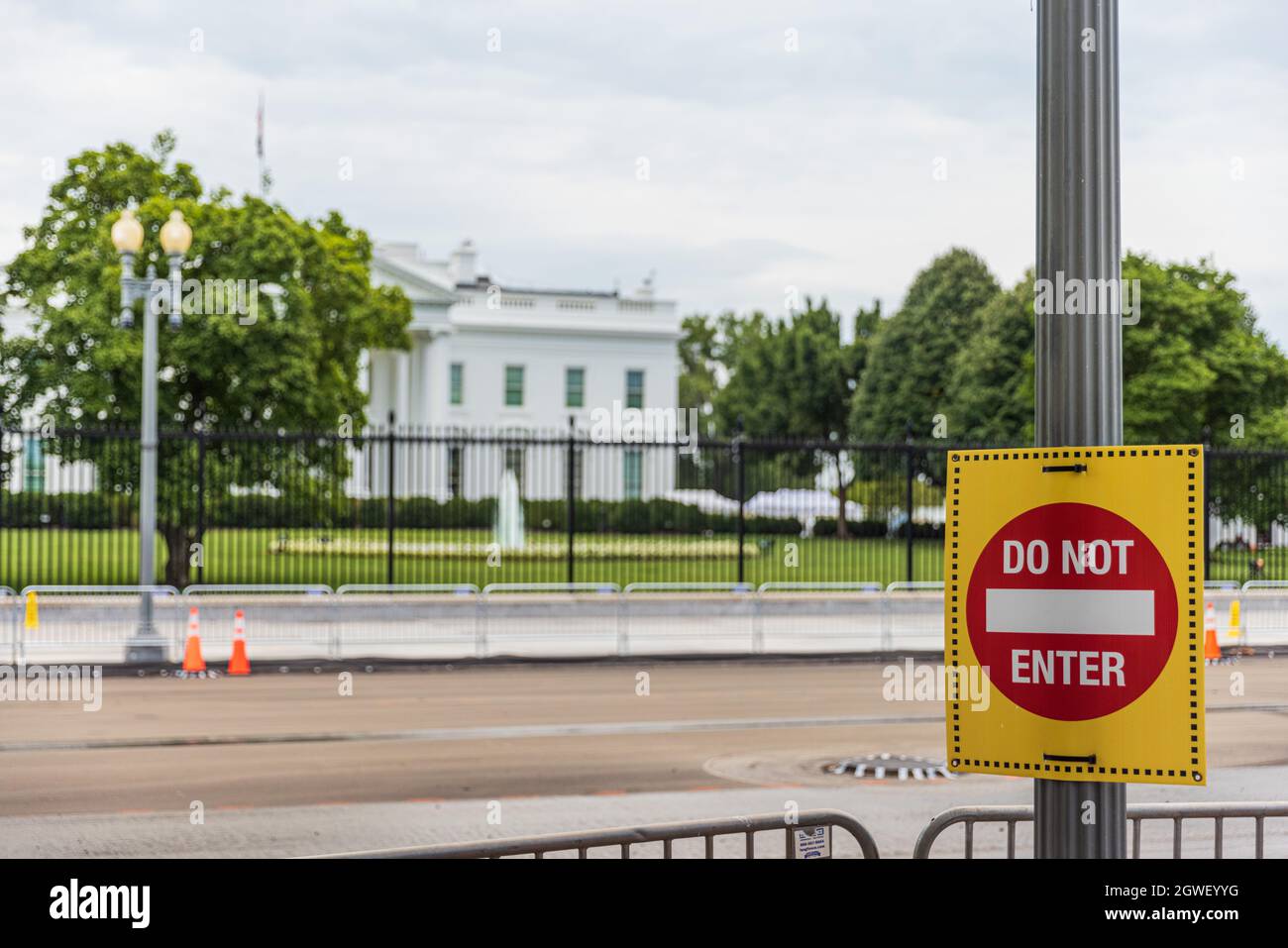 WASHINGTON DC, États-Unis - 14 AOÛT 2021 : panneau avec l'inscription « ne PAS ENTRER » à la Maison Blanche à Washington DC. Banque D'Images