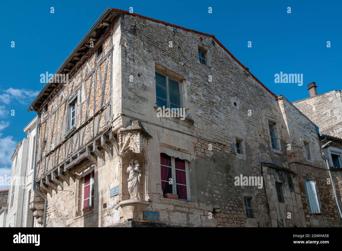 Maison à pans de bois ‘Maison de la Vierge’ (XVe-XVIe siècle), Niort, deux-Sèvres (79), région Nouvelle-Aquitaine, France. Banque D'Images
