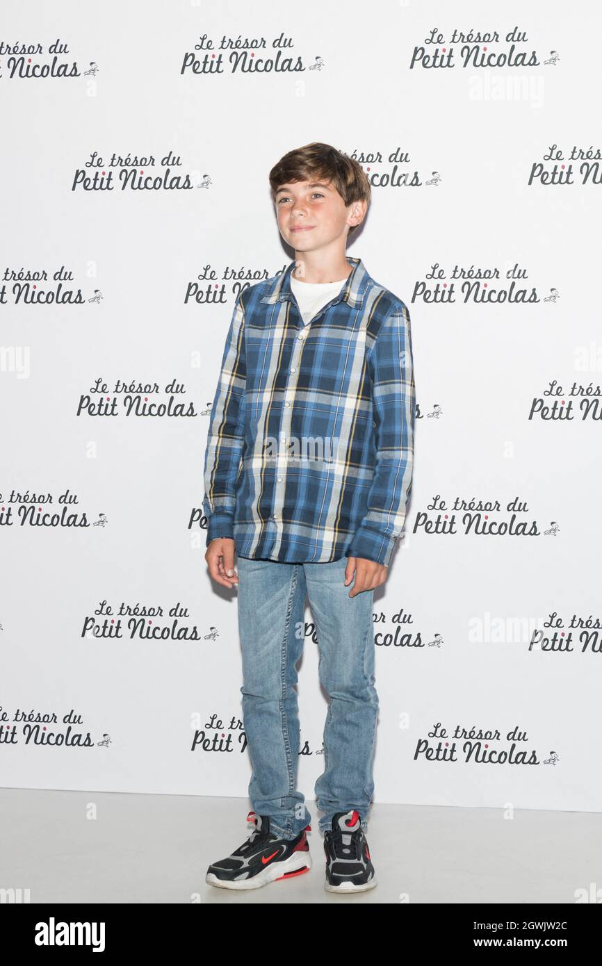 Ilan Debrabant, acteur français, au photocall de la première projection du nouveau film le Tresor du petit Nicolas (Trésor du petit Nicolas) tenu au théâtre du Grand Rex. Paris, France, le 3 octobre 2021. Photo de DanielDerajinski/ABACAPRESS.COM Banque D'Images