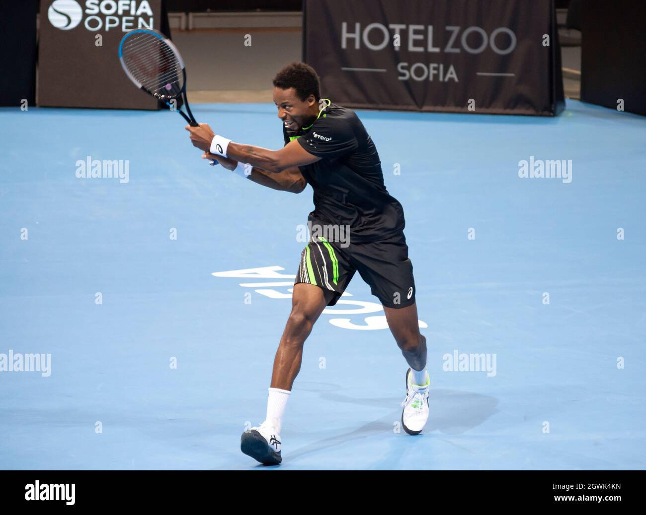 Gael Monfils, joueur de tennis français, en action, jouer, jouer, finale, Sofia Open 2021, ATP 250, tournoi de tennis couvert, terrains durs, Ognyan Yosifov, Alamy Live News, nouvelles sportives 2021, 2021 tennis, ATP 250 2021, blue hard court, championnat en salle, tournoi en salle, Banque D'Images