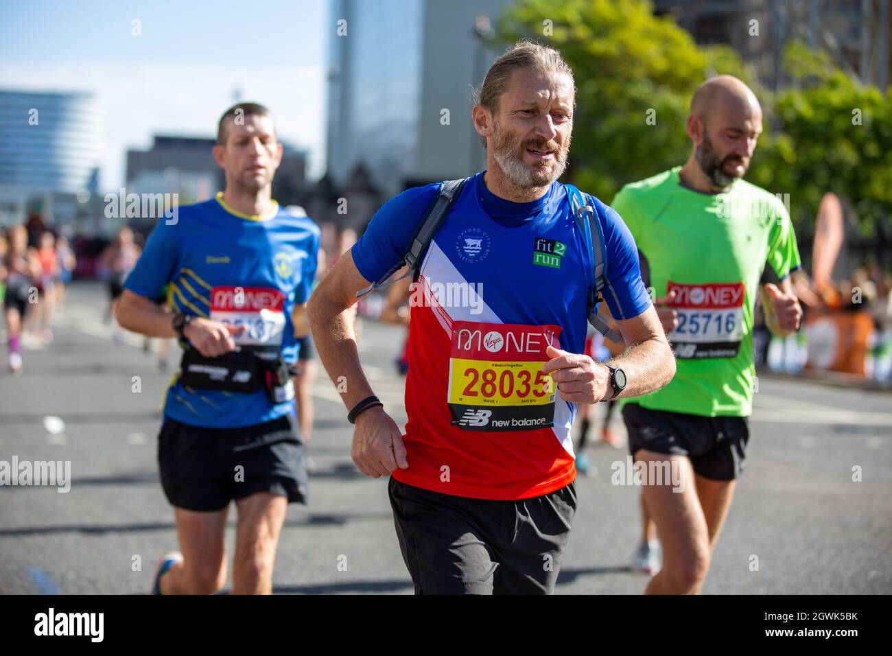 Londres, Royaume-Uni. 03ème octobre 2021. Les coureurs participent au 41e marathon de Londres 2021. (Photo par Pietro Recchia/SOPA Images/Sipa USA) crédit: SIPA USA/Alay Live News Banque D'Images