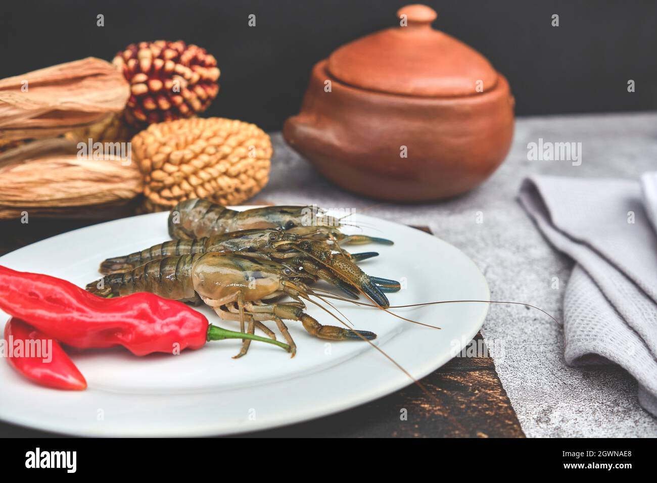 Nourriture péruvienne, ingrédients pour préparer du savon de Chupe,  crevettes de rivière.Mise au point sélective Photo Stock - Alamy