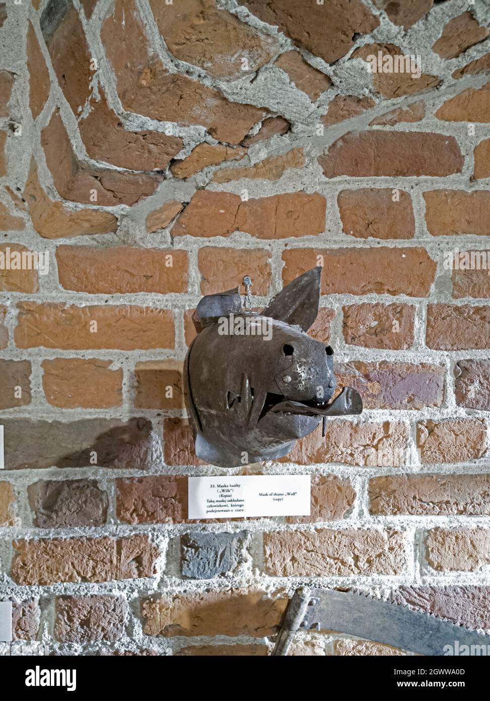 Loup - masque médiéval de la honte (masque de fer).Pour les personnes suspectées de sorcellerie.Un outil de torture. Banque D'Images