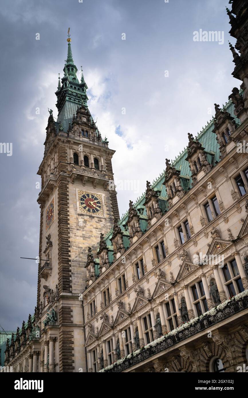 Le Rathaus de Hambourg est l'hôtel de ville de la ville libre et hanséatique de Hambourg, en Allemagne. Banque D'Images