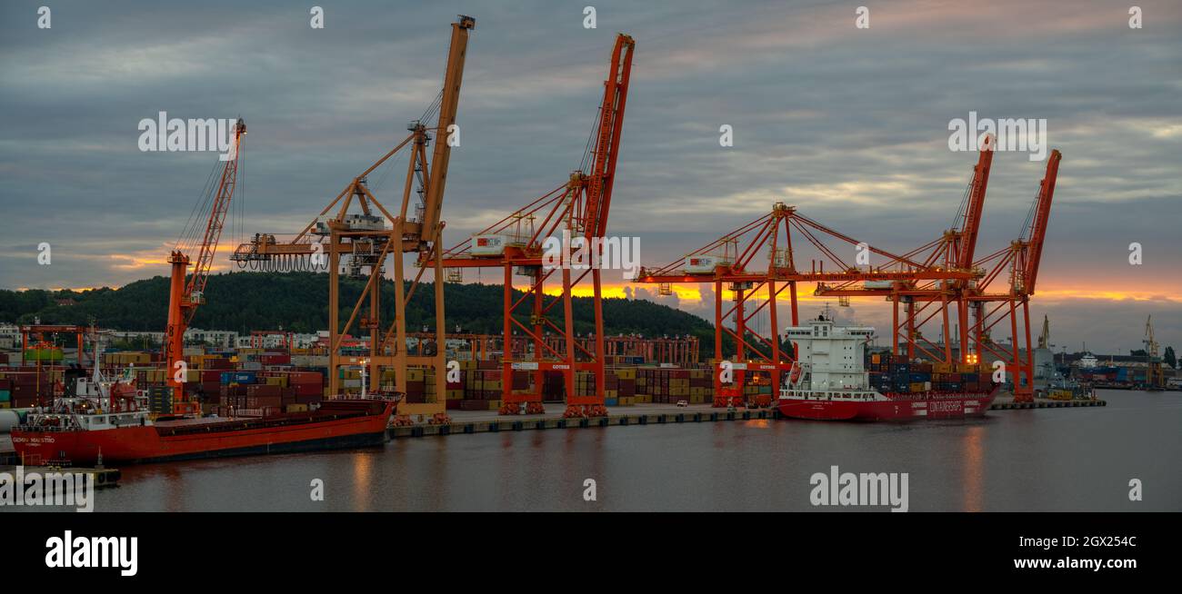 Baltic Container Terminal Baltic container terminal Banque de photographies et d’images à haute ...