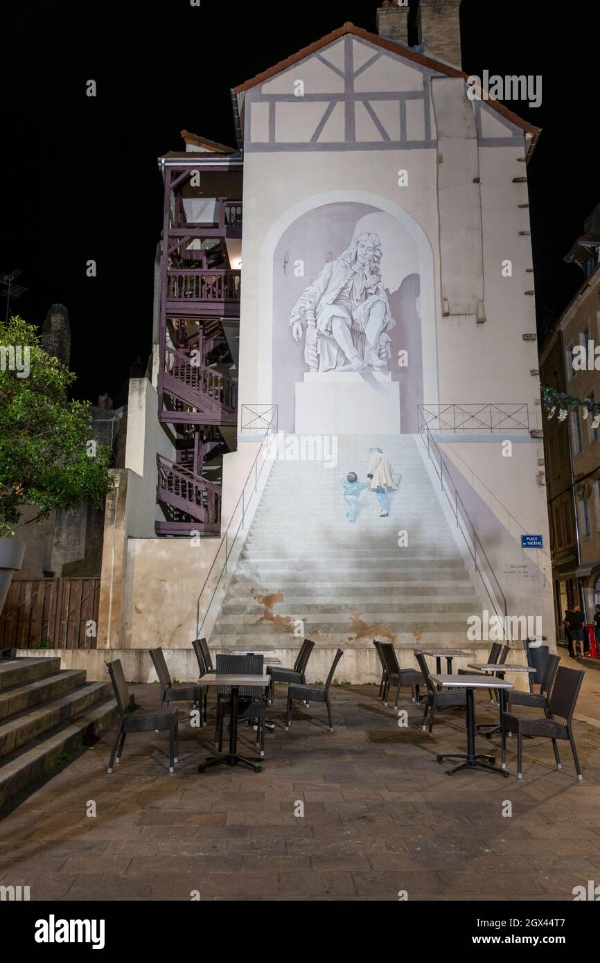 Une fresque nommée Molière et la Housewife à Chalon-sur-Saône, dans l'est de la France. Banque D'Images