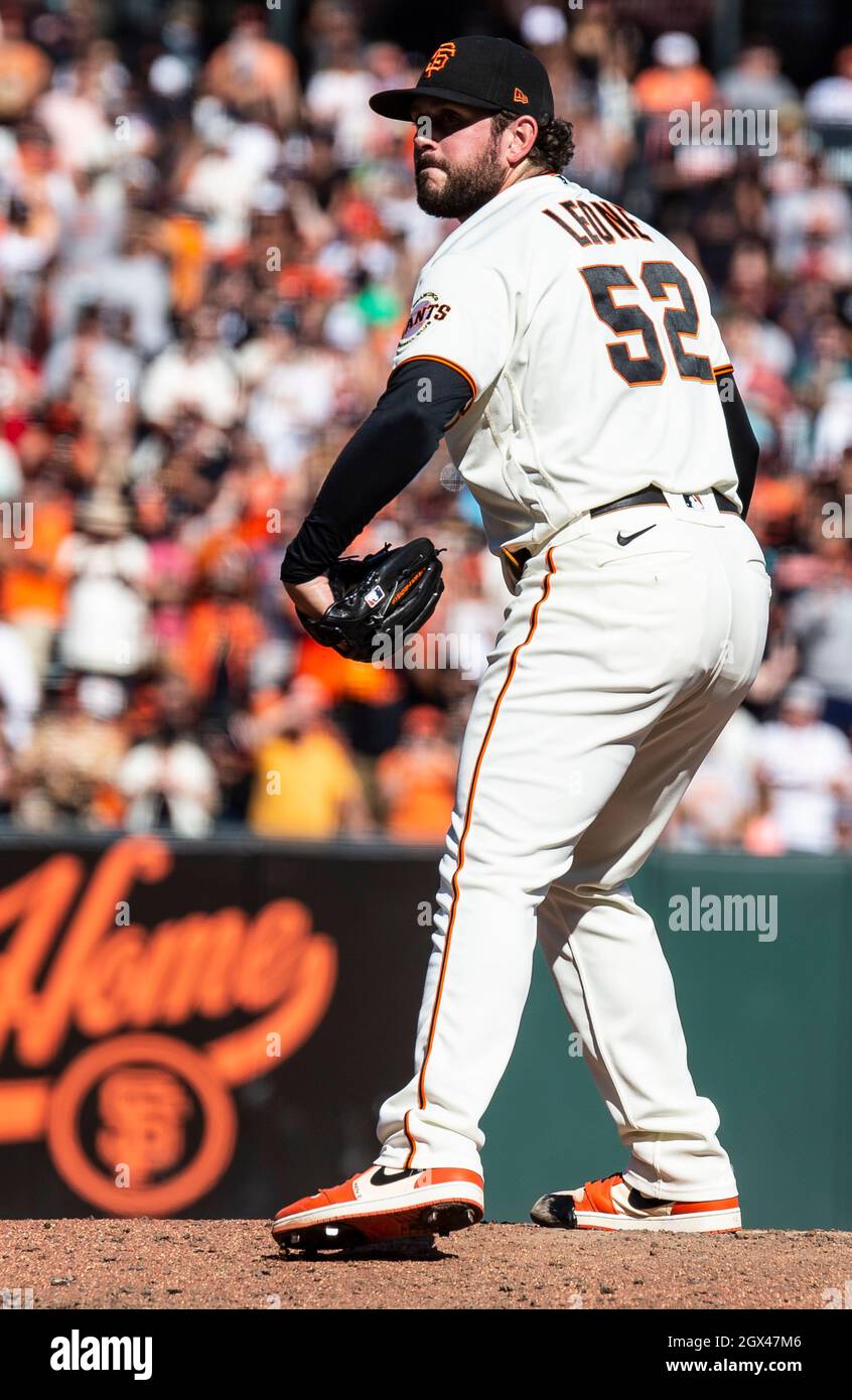 San Francisco, États-Unis. Octobre 03 2021 San Francisco CA, États-Unis pendant le match MLB entre les San Diego Padres et les San Francisco Giants. Giants a remporté 11-4 et le championnat NL Ouest à Oracle Park San Francisco Calif. Thurman James/CSM crédit: CAL Sport Media/Alay Live News Banque D'Images