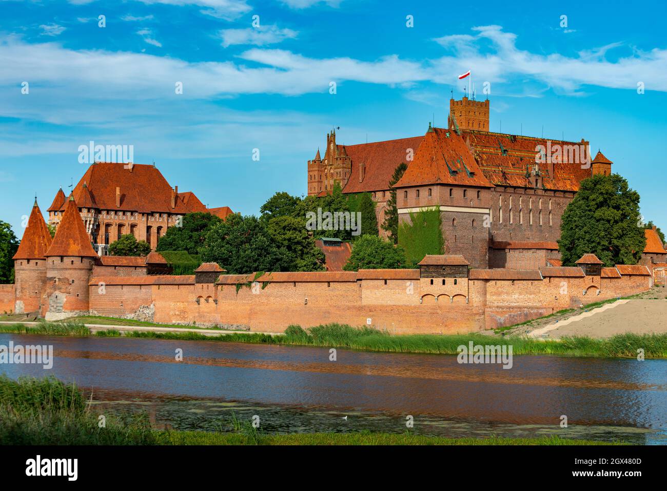 Château de Malbork monastère fortifié du XIIIe siècle situé près de la rivière Nogat en Pologne Banque D'Images