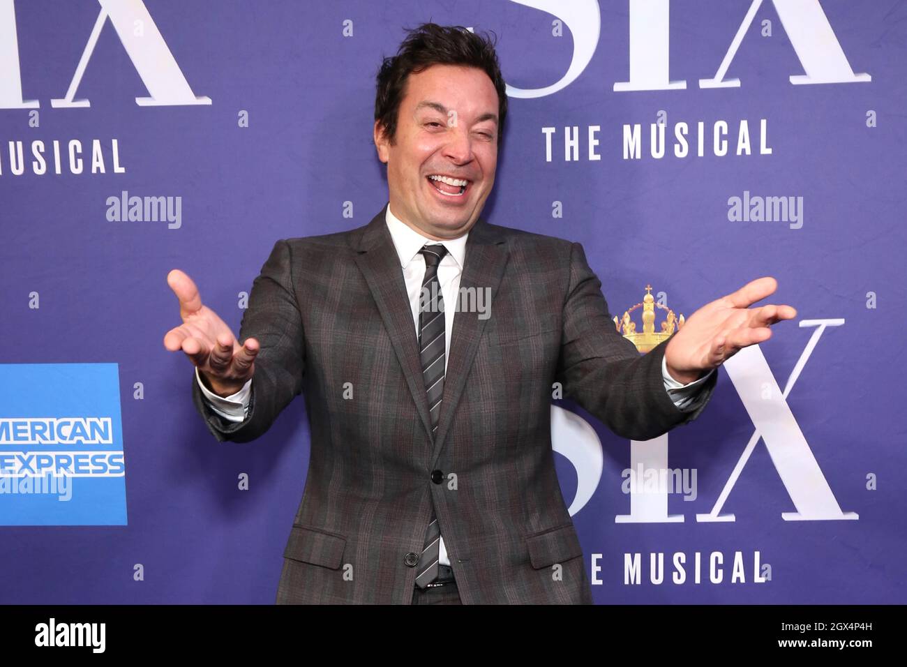 New York, NY, États-Unis. 3 octobre 2021. Jimmy Fallon arrive à la soirée d'ouverture de six The musical, tenue au Brooks Atkinson Theatre, le 3 octobre 2021, à New York. Crédit : Joseph Marzullo/Media Punch/Alay Live News Banque D'Images