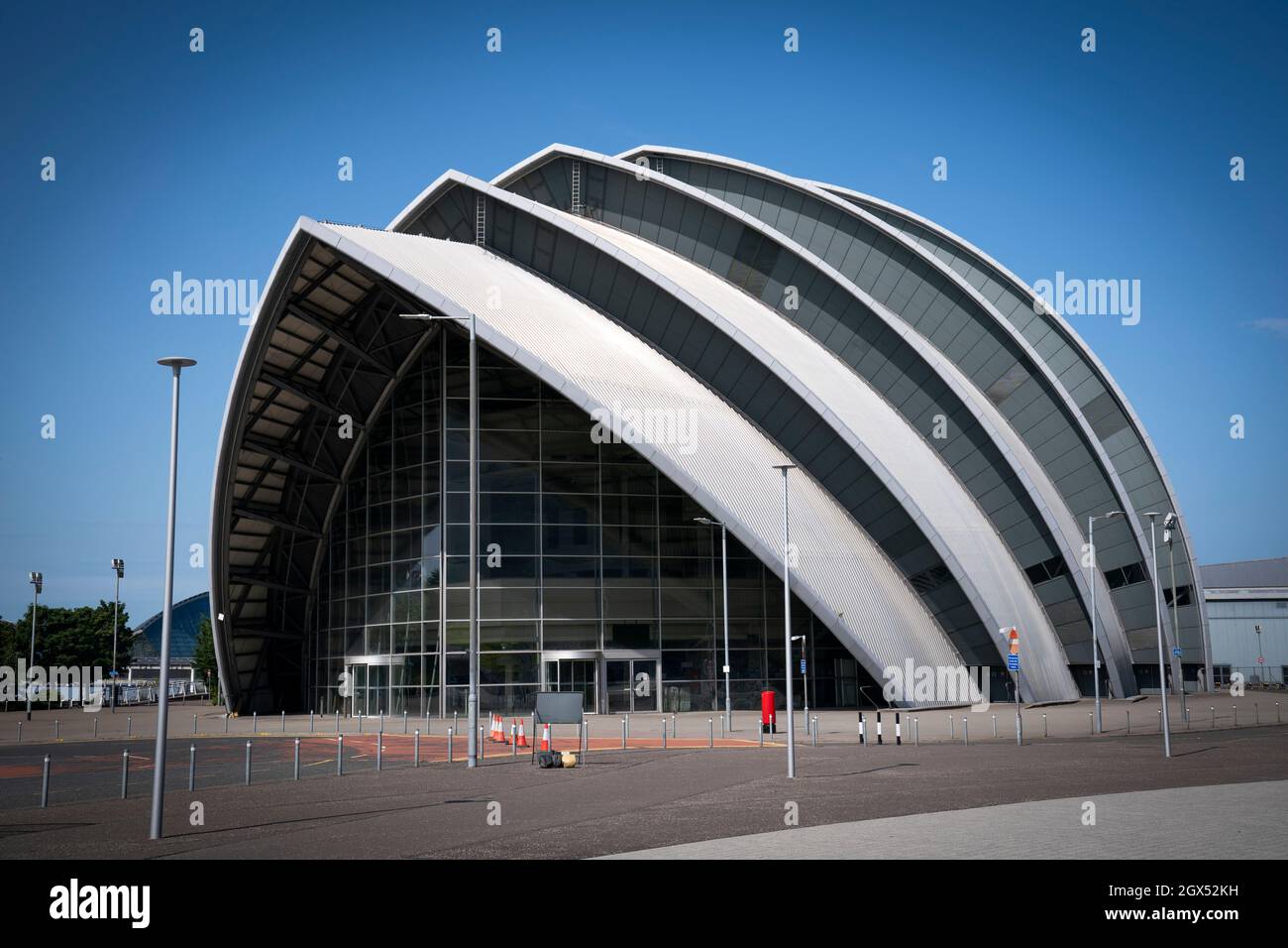 L'Armadillo sur le campus écossais de l'événement, à côté de la rivière Clyde à Glasgow, qui accueillera la Conférence des Parties des Nations Unies sur les changements climatiques (Cop26) à la fin de ce mois Date de la photo : lundi 4 octobre 2021. Banque D'Images