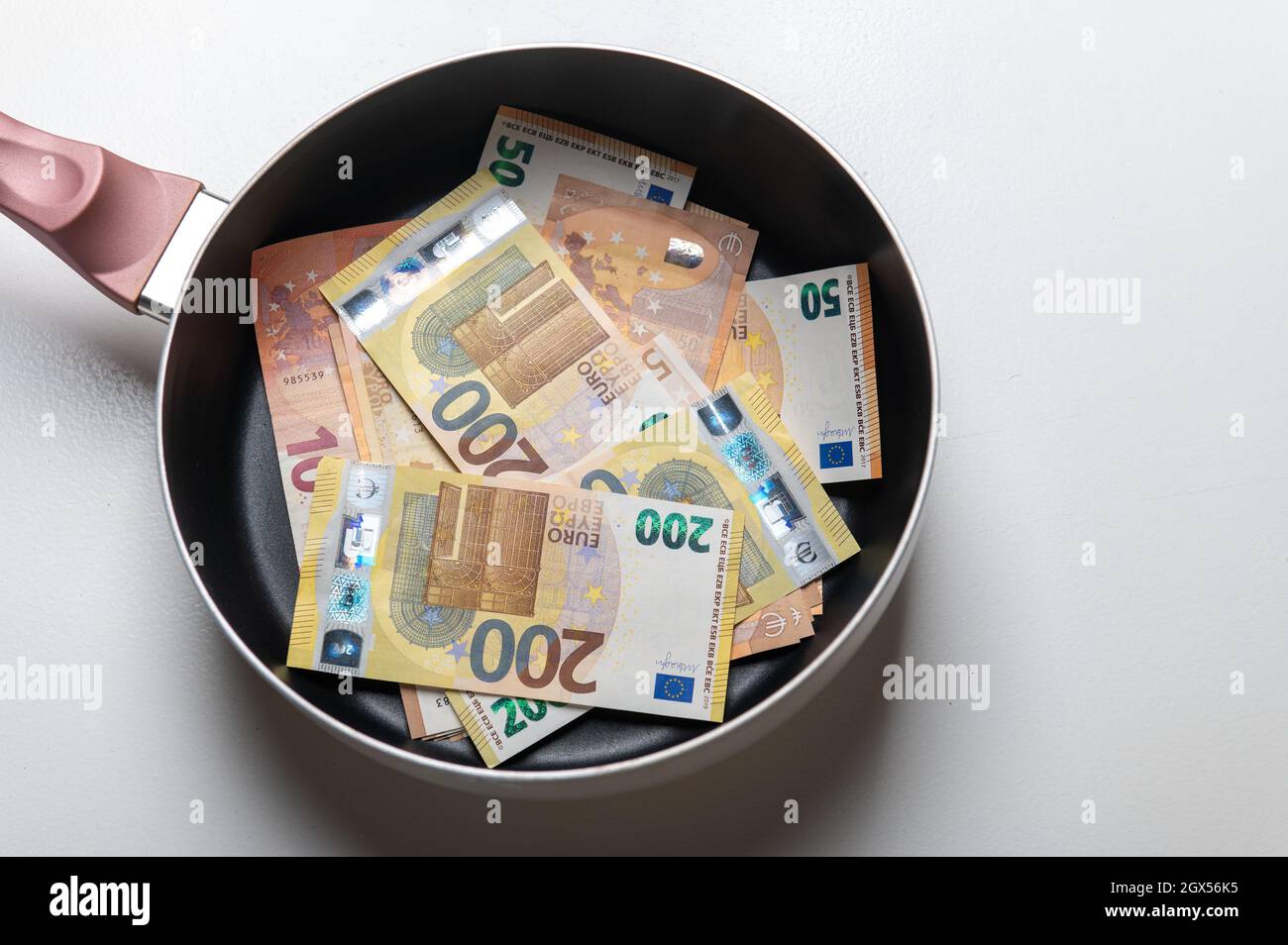 Vue de dessus sur les billets en euros PAN Banque D'Images