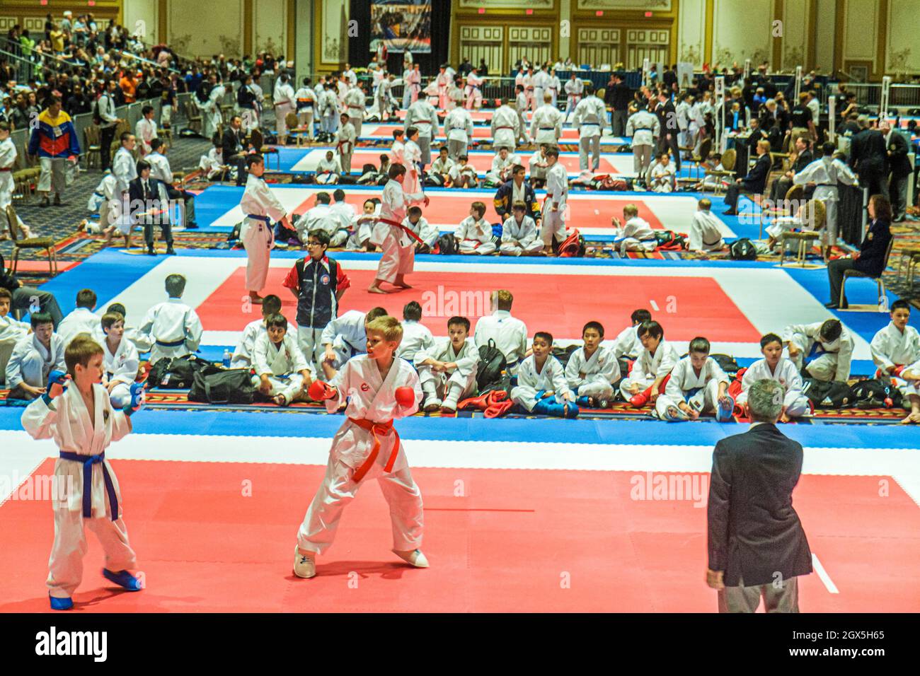 Karaté Banque de photographies et d’images à haute résolution Alamy