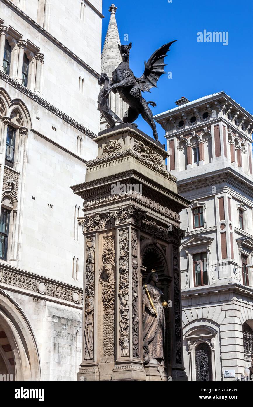 Temple Bar Memorial la limite d'entrée de la ville de Londres Angleterre Royaume-Uni avec un dragon (griffin) sculpture créée en 1849 sur le dessus et est un t populaire Banque D'Images