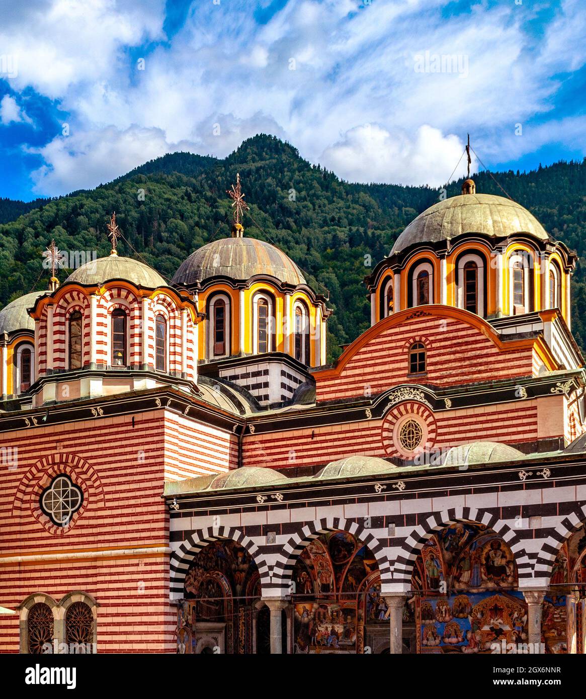 BULGARIE - 19 AOÛT 2018 : Monastère de Saint Ivan de Rila, Monastère orthodoxe de Rila, Bulgarie Banque D'Images BULGARIE - 19 AOÛT 2018 : Monastère de Saint Ivan de Rila, Monastère orthodoxe de Rila, Bulgarie Banque D'Images