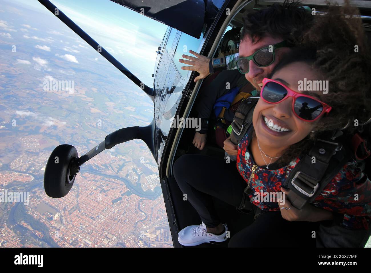Saut En Parachute Banque D Image Et Photos Alamy
