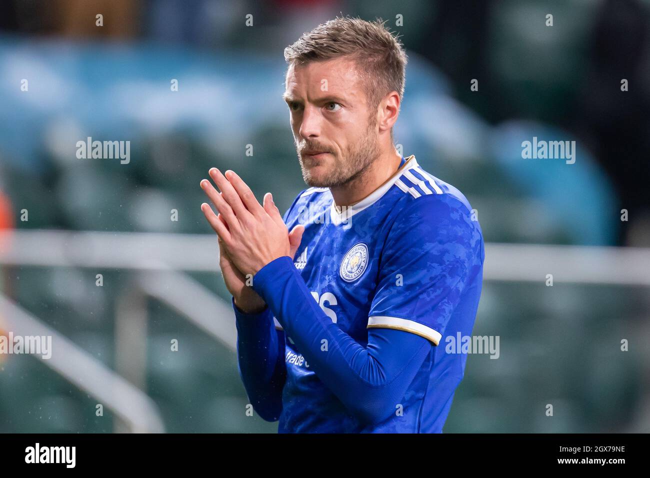 Jamie Vardy, du Leicester City FC, applaudit lors du match de l'UEFA Europa League Group Stage entre Legia Warszawa et Leicester City FC au Marshal Jozef Pilsudski Legia Warsaw Municipal Stadium.final score; Legia Warszawa 1:0 Leicester City FC. Banque D'Images