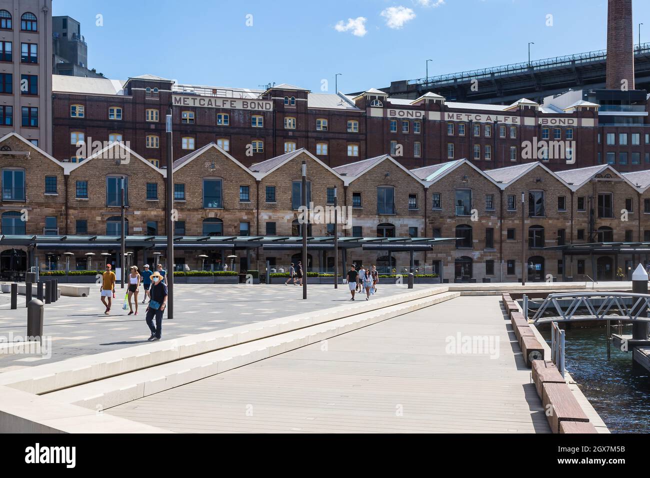 Sydney, Australie. Lundi 4 octobre 2021. Le quartier des affaires du centre de Sydney est encore très calme, car Sydney se prépare à rouvrir une fois que l'objectif de vaccination de 70 % a été atteint d'ici le lundi 11 octobre. Vues générales sur les Rocks. Crédit : Paul Lovelace/Alamy Live News Banque D'Images