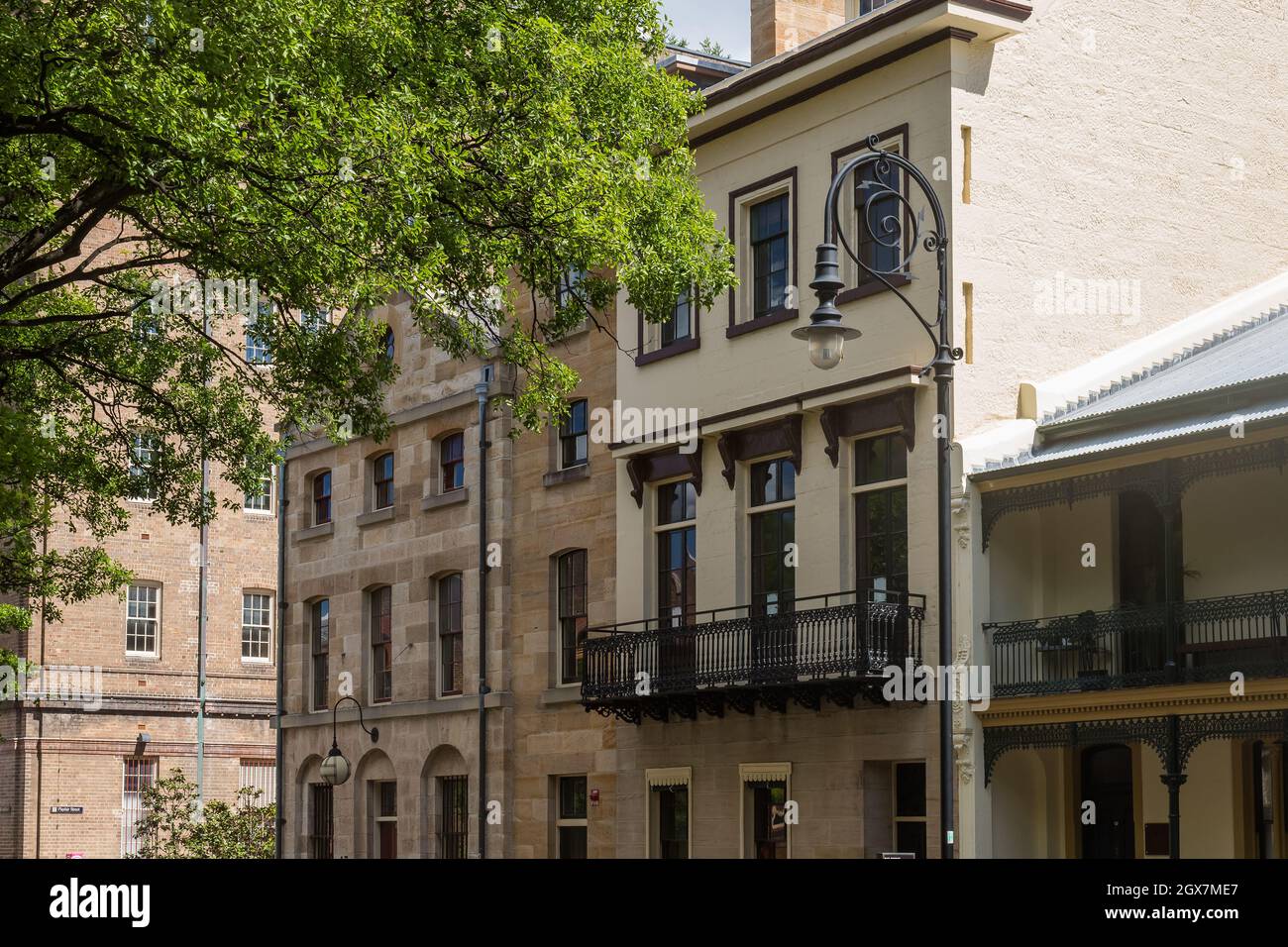 Sydney, Australie. Lundi 4 octobre 2021. Le quartier des affaires du centre de Sydney est encore très calme, car Sydney se prépare à rouvrir une fois que l'objectif de vaccination de 70 % a été atteint d'ici le lundi 11 octobre. Vues générales sur les Rocks. Crédit : Paul Lovelace/Alamy Live News Banque D'Images