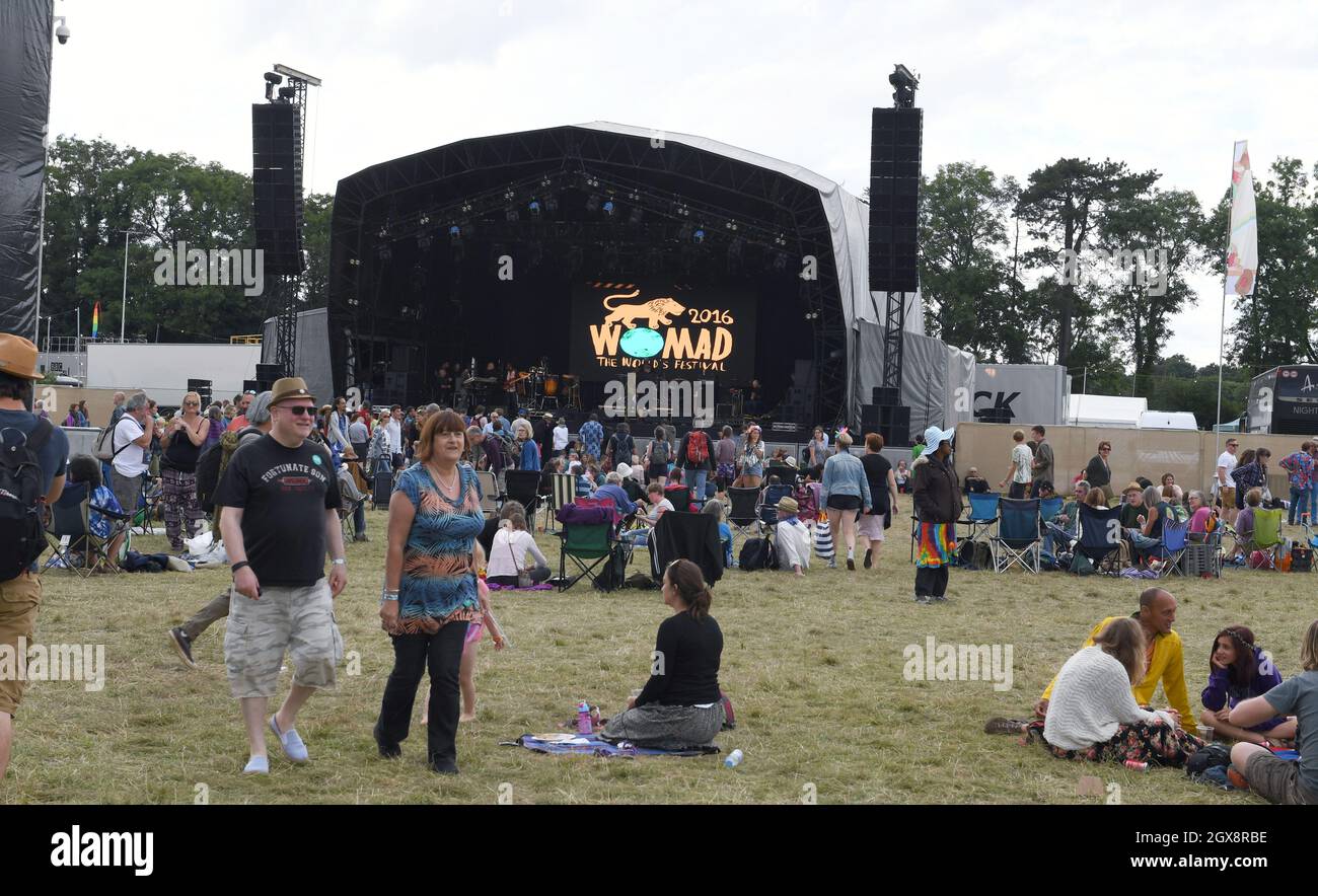 Vue générale du festival WOMAD qui s'est tenu à Charlton Park, Malmesbury, le 30 juillet 2016 Banque D'Images