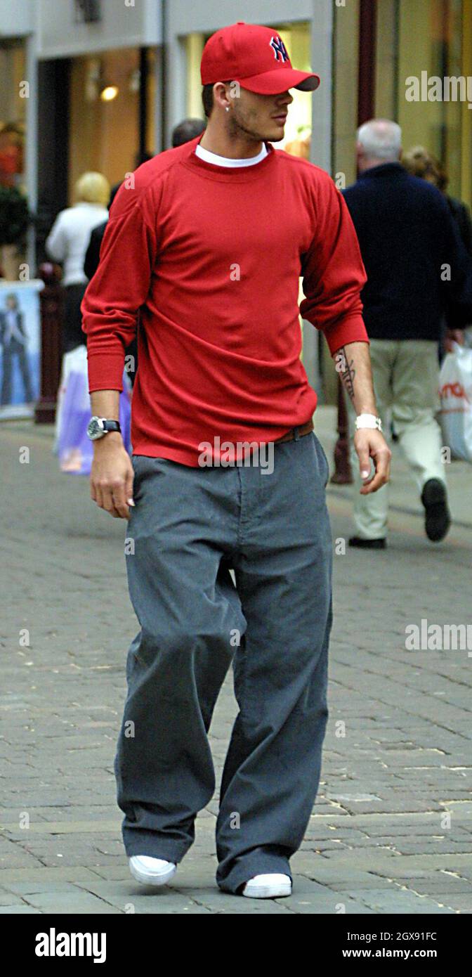 David Beckham shopping à Manchester Photo Stock - Alamy