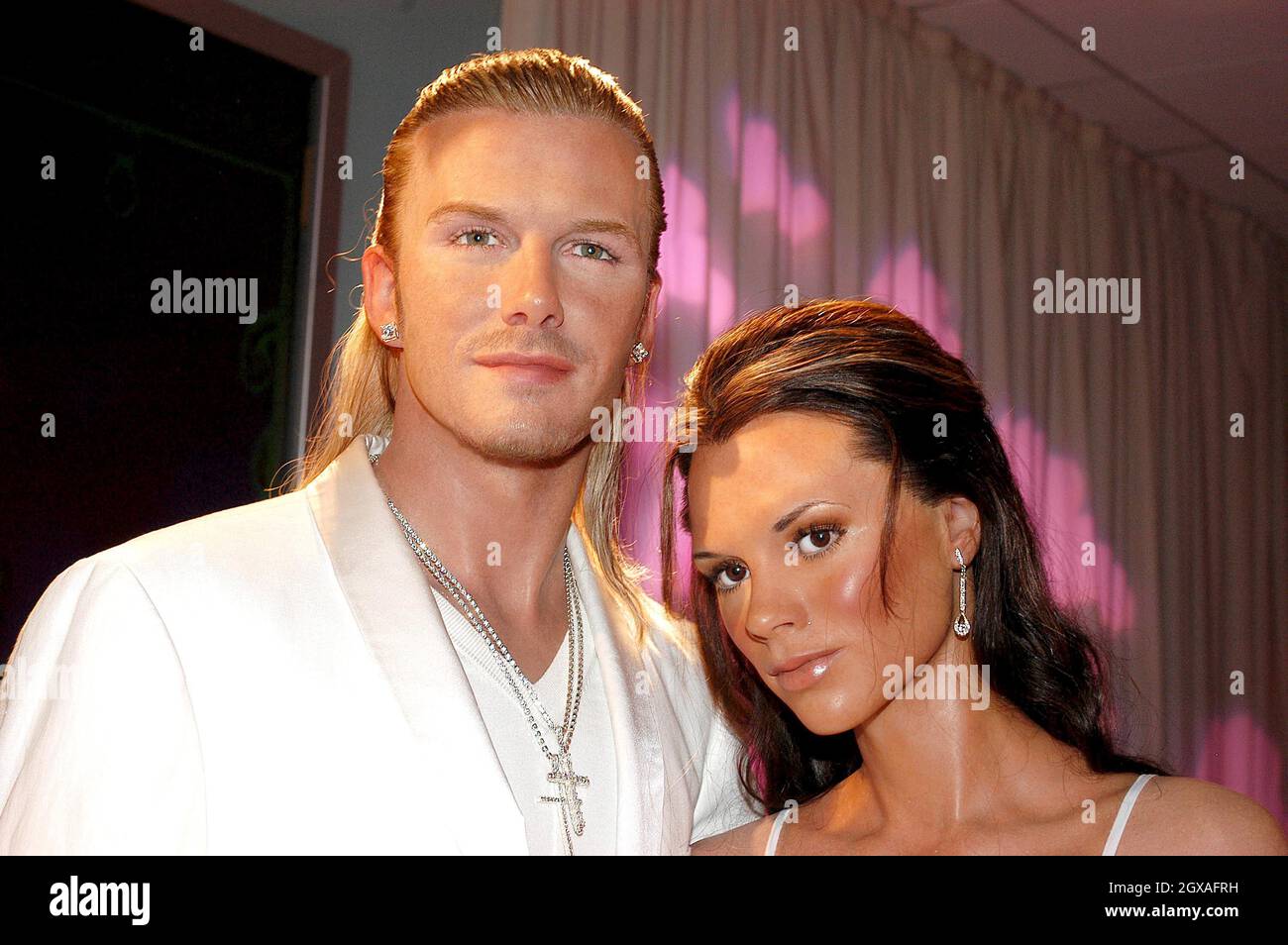 Les personnages de cire de David Beckham et de sa femme Victoria Beckham  sont dévoilés à Madame Tussauds, Londres Photo Stock - Alamy