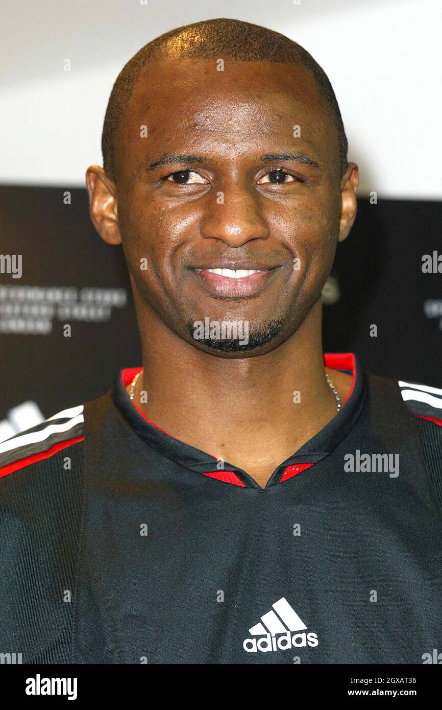 Les stars de Patrick Vieira ont lancé le magasin Adidas Sport Performance à  Londres Photo Stock - Alamy