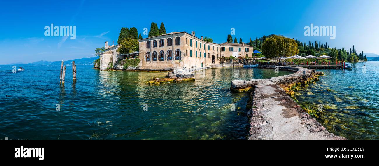 Punta San Vigilio, enchantement sur le lac de Garde Banque D'Images